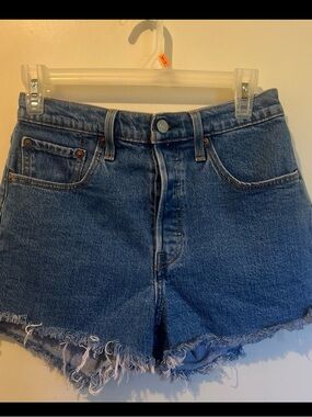 Levi's High-Rise Frayed Hem Denim Shorts - Blue